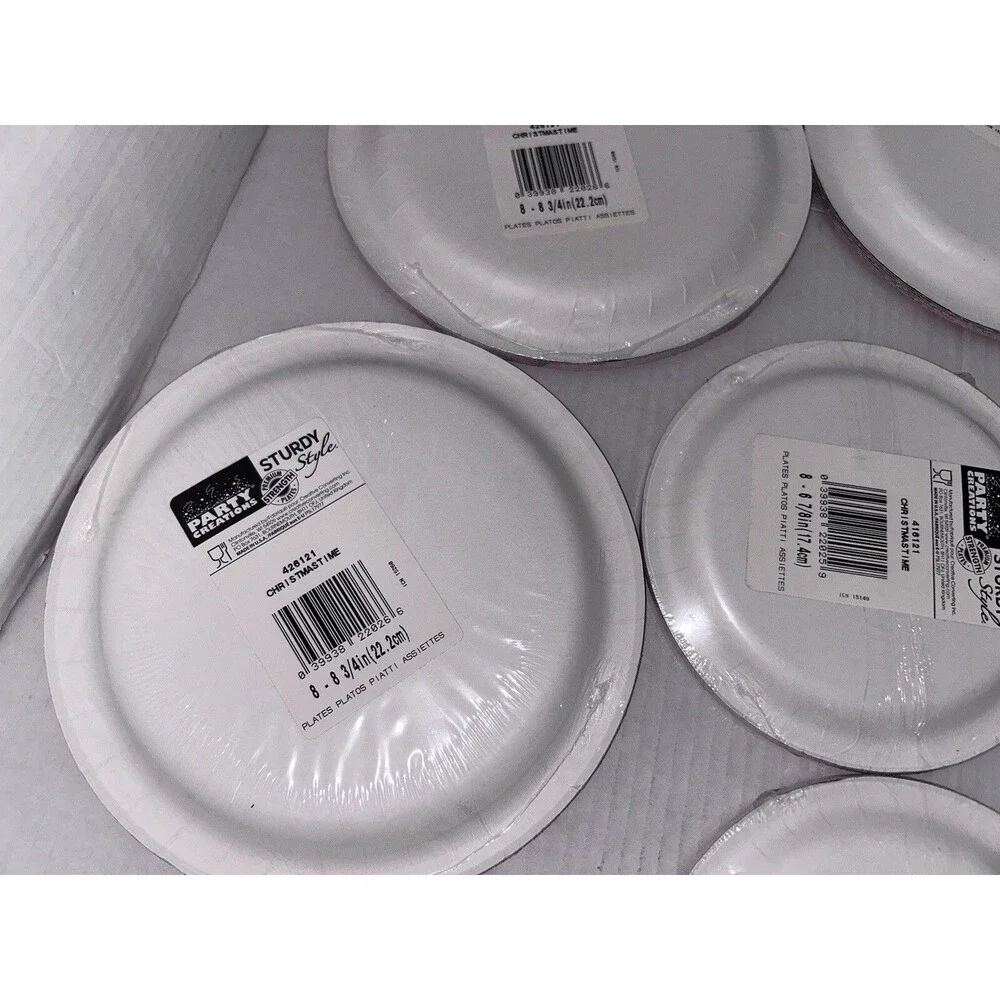 Christmas Poinsetta paper plates 8 packages